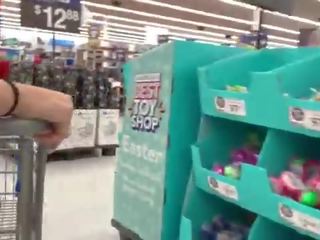 A Real Freak Recording a grand chick at Walmart -