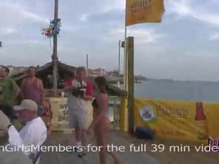 Normal spring rotura bikini concurso vueltas en salvaje extraño adulto vídeo vídeo
